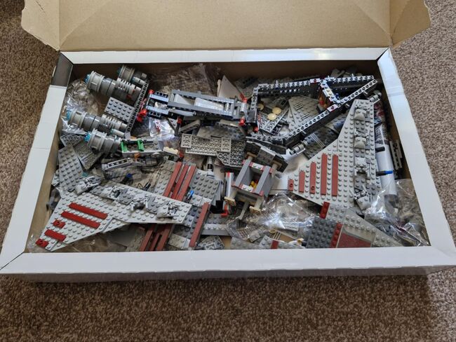 Boxed Star Wars Venator-Class Republic Attack Cruiser, Lego 8039, Hayley Gray, Star Wars, Ulverston, Image 3
