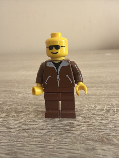 Brown cruiser, Lego GA04, Gina, Minifigures, Pretoria 