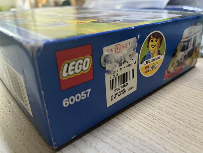 camper van, Lego 60057, melody , Adventurers, singapore, Image 4