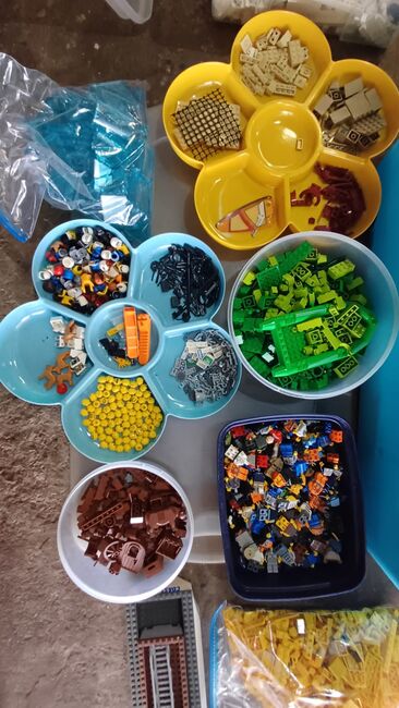 City lego and other kits , open to offers., Lego, Paul Balmforth , City, Berea, Abbildung 24