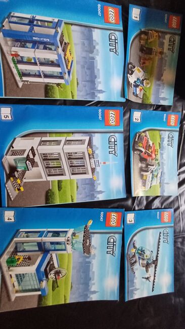 City lego and other kits , open to offers., Lego, Paul Balmforth , City, Berea, Abbildung 17