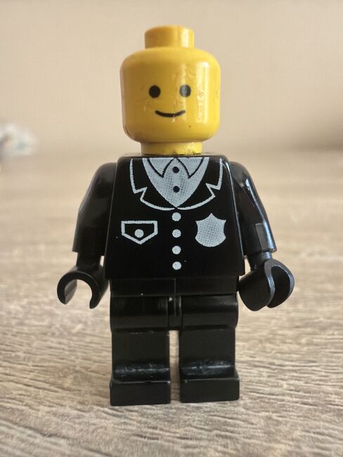 Classic town police officer, Lego 6533, Gina, Minifigures, Pretoria 