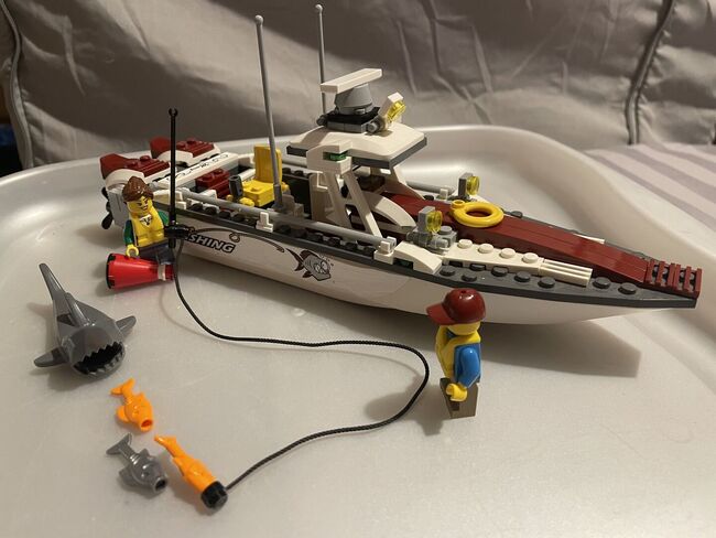 Coast guard and fishing boat bundle, Lego 60165, 60147, Karen H, City, Maidstone, Image 2