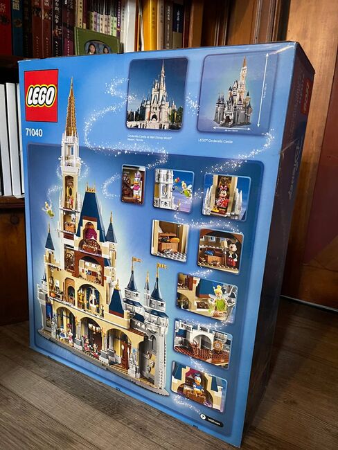 Disney Castle - Brand New in box, Lego 71040, Lirong Wu, Disney, Oakville, Abbildung 2