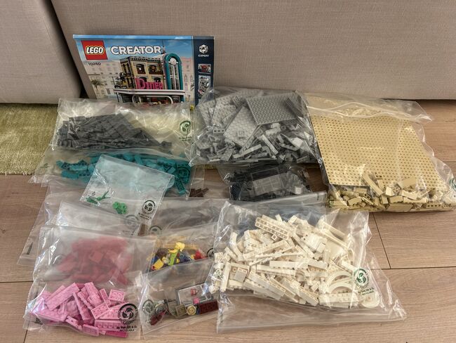 Downtown Diner, Lego 10260, Kayleigh, Creator, Cape Town
