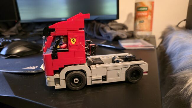 Ferrari F1 Team Transporter (Set 8654, 2005), Lego 8654, Marco, Racers, Netstal, Image 2