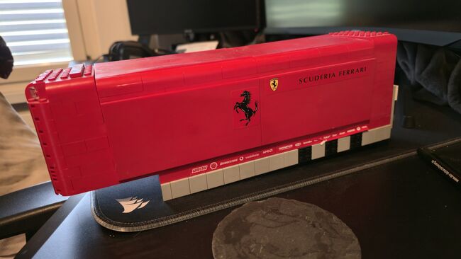 Ferrari F1 Team Transporter (Set 8654, 2005), Lego 8654, Marco, Racers, Netstal, Image 4
