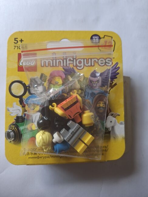 Fitness Instructor cmf minifigure, Lego Col25-7, Morgan Rossouw, Minifigures, Nelspruit