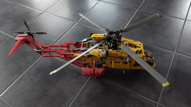 Grosser Hubschrauber, Lego 9396, Cina, Technic, Salgesch, Abbildung 3