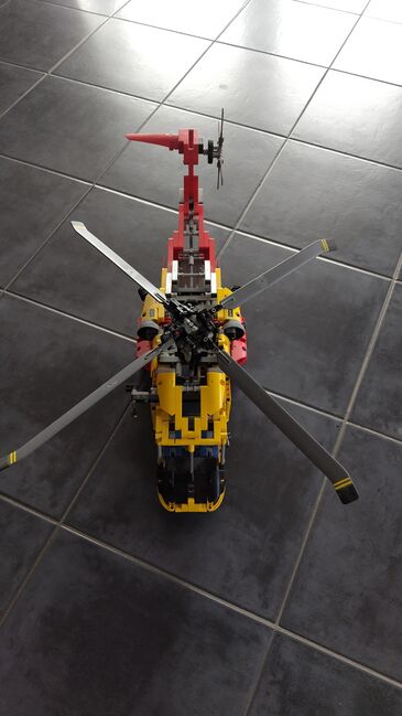 Grosser Hubschrauber, Lego 9396, Cina, Technic, Salgesch, Abbildung 2