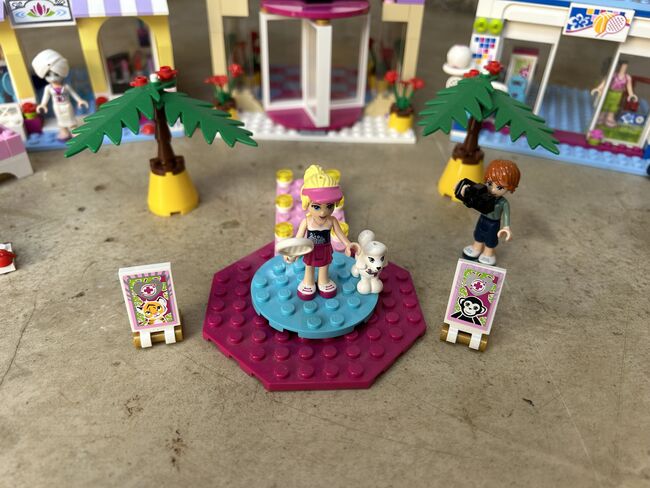 Heartlake Shopping Mall, Lego 41058, Kelly Broodryk , Friends, Hoedspruit , Image 3