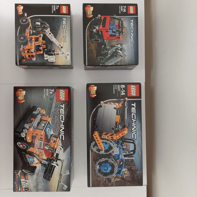 Hook loader, Cherry picker, Dozer, Race truck, Lego 42084, 42088, 42071,42104, Chris, Technic, Bristol