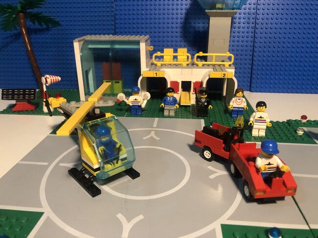 International Jetport, Lego 6396, Cam E, Town, Maiden Gully, Image 12