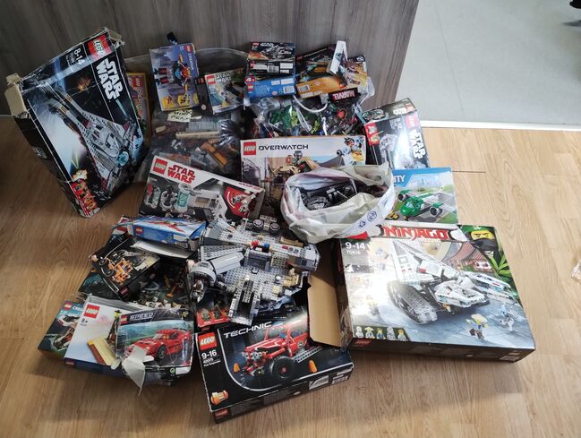 Job lot of different Lego franchise, Lego, Alistair , Star Wars, LONDON, Image 3