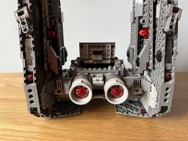 Kylo Ren’s Command Shuttle, Lego 75104, Helen Armstrong, Star Wars, Bristol, Abbildung 2