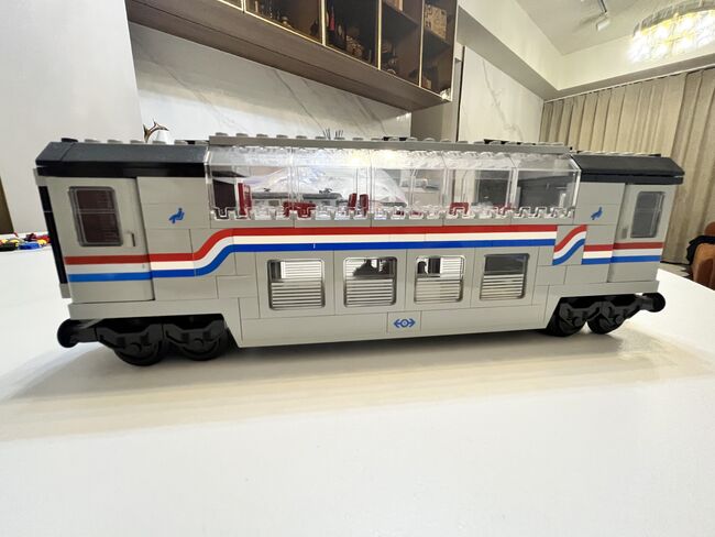 Lego 10002 Railroad Club Car, Lego 10002, Arthur, City