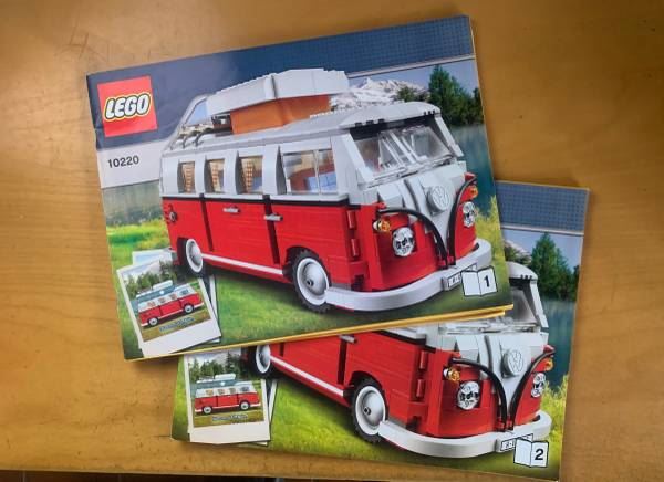 LEGO 10220 Volkswagen T1 Camper Van (VW Bus), Lego 10220, Ozzy, Sculptures, Pasadena, Image 3