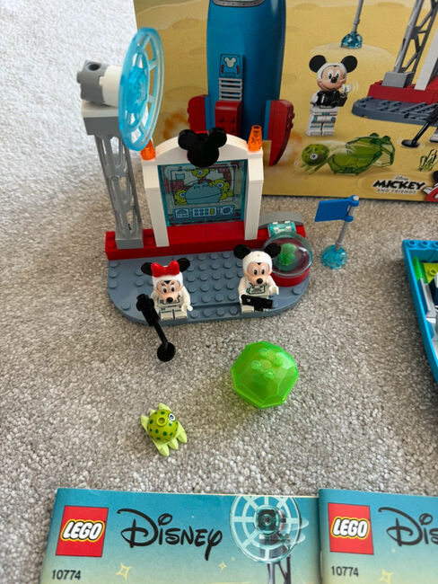 Lego 10774 Mickey and Minnie Mouse Space Rocket, Lego 10774, Thomas Holloway, Disney, Hailsham, Abbildung 2
