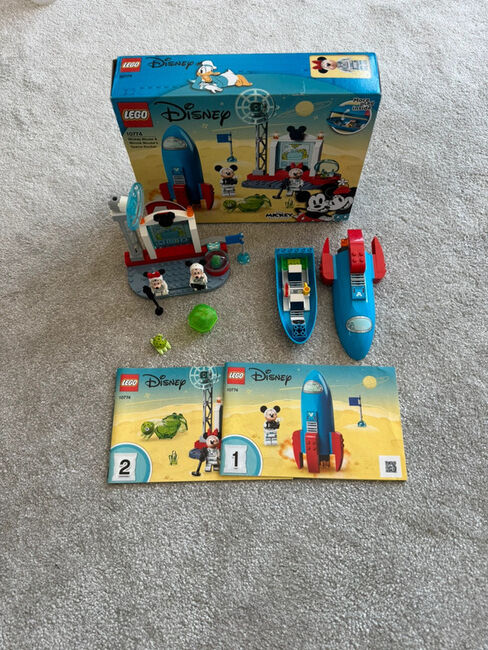 Lego 10774 Mickey and Minnie Mouse Space Rocket, Lego 10774, Thomas Holloway, Disney, Hailsham