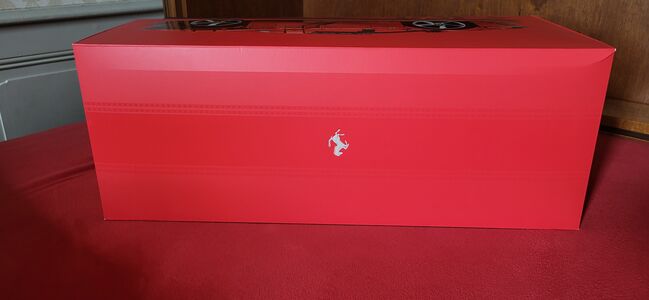 Lego 42143 Ferrari Daytona SP3 New and Sealed!, Lego 42143, Quentin Adatte, Technic, Hérémence , Image 3