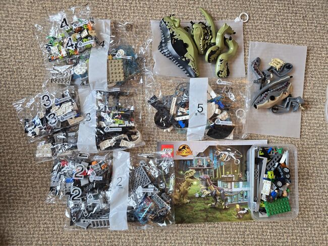 Lego #76949 - Jurassic World - Giganotosaurus & Therizinosaurus Attack, Lego 76949, Natalie Neesam, Jurassic World, Beckermet, Image 9