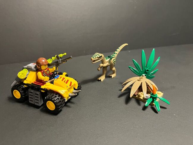 Lego Alien Conquest and DINO Sets, Lego, Caleb, Space, Winnipeg, Abbildung 3