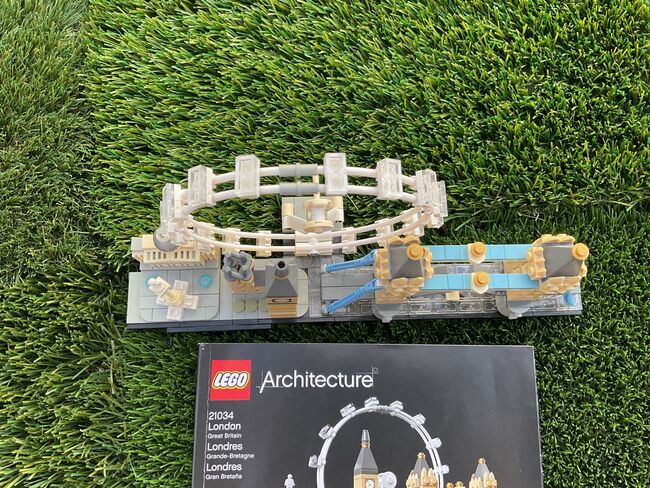 LEGO ARCHITECTURE: London (21034), Lego 21034, Erin, Architecture, Vancouver, Image 3