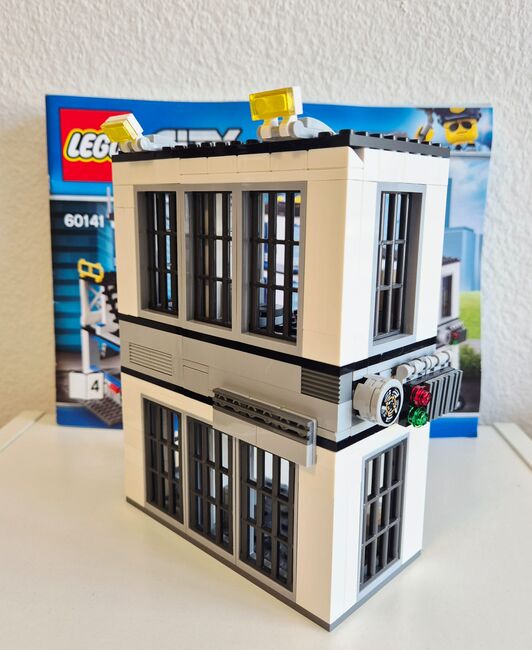 LEGO City 60141 Polizei-Station, Lego 60141, Remo, City, Russikon, Image 9