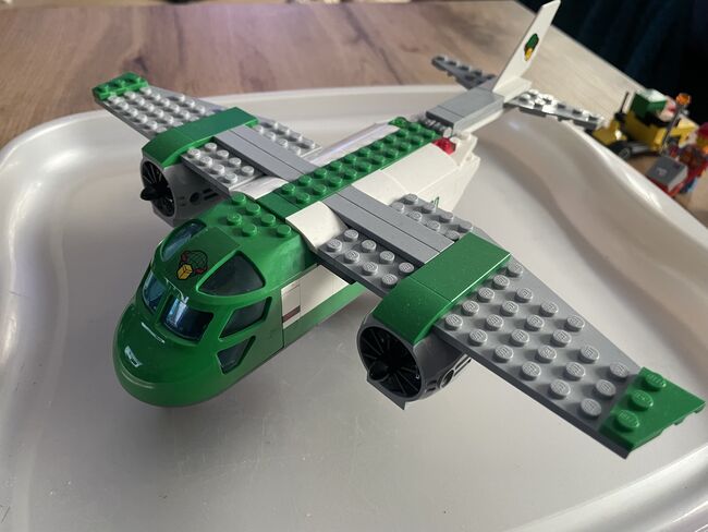 Lego City Airport cargo plane, Lego 60101, Karen H, City, Maidstone, Abbildung 7
