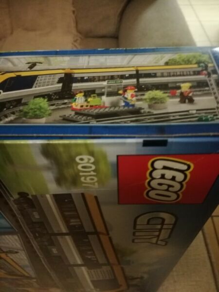 Lego City Passenger Train, Lego 60197, Creations4you, City, Worcester, Abbildung 5