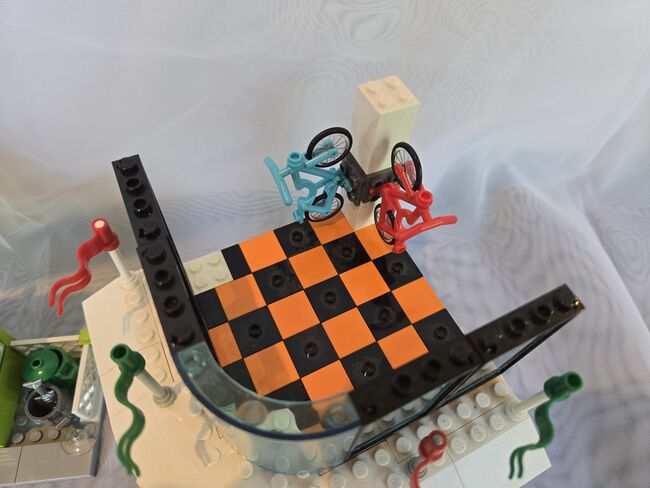 LEGO CITY Town Square, Lego 60026, Ilse, City, Johannesburg, Abbildung 4