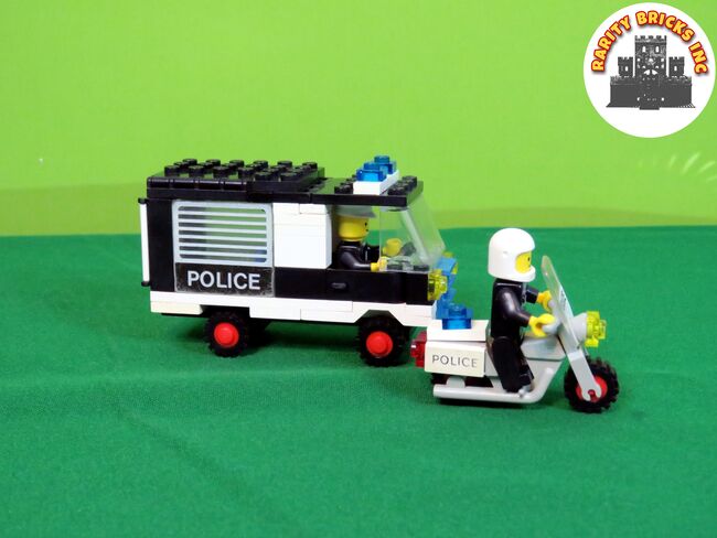 LEGO Classic Town Police Station Bundle (Retired: 1983 - 1984), Lego 6384, Rarity Bricks Inc, Town, Cape Town, Image 3