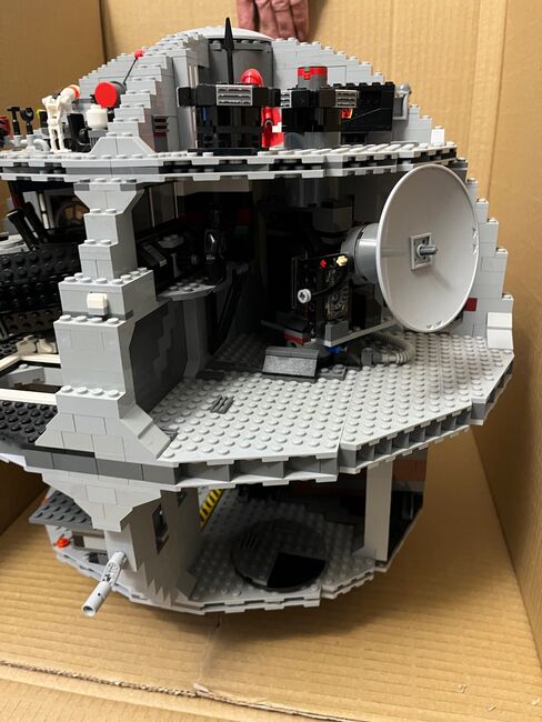 Lego Death Star 10188! With box and instructions, Lego 10188, Yasemin Botterill, Star Wars, Salisbury, Abbildung 4