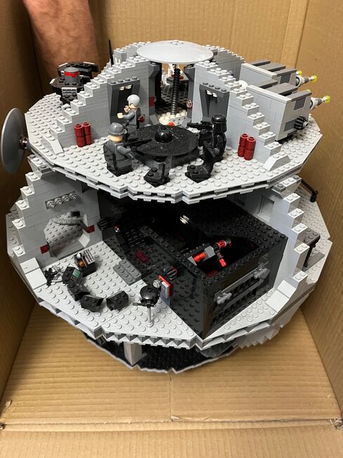 Lego Death Star 10188! With box and instructions, Lego 10188, Yasemin Botterill, Star Wars, Salisbury, Abbildung 3
