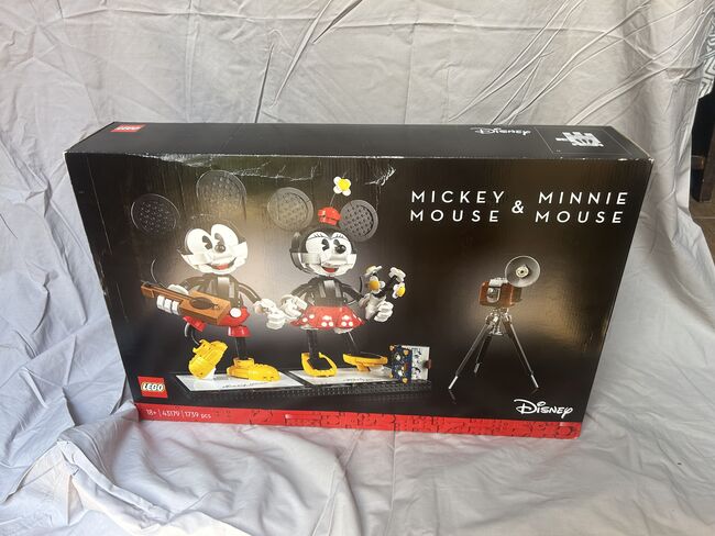 LEGO Disney 43179: Mickey Mouse and Minnie Mouse, Lego 43179, Cassidy Valentine, other, Randburg, Image 2