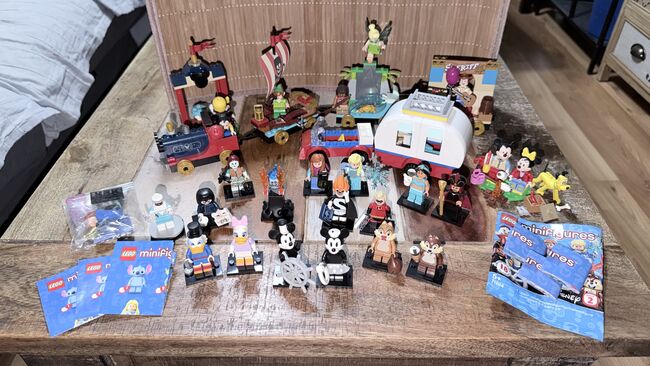 LEGO Disney Bundle – Disney Minifiguren, Disney 100 Jubiläumszug & Camping-Set – Top Zustand, Lego, petzipeer, Disney, Wien