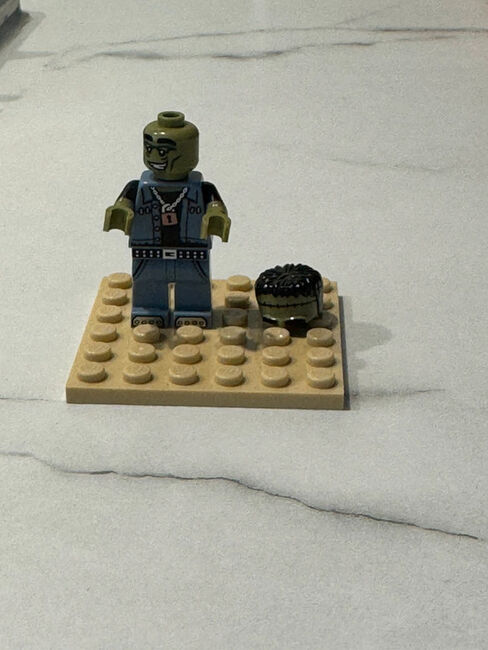 LEGO Frankenstein Rock 'n' Roll Minifigure, Lego, Thomas Holloway, Minifigures, Hailsham, Image 3