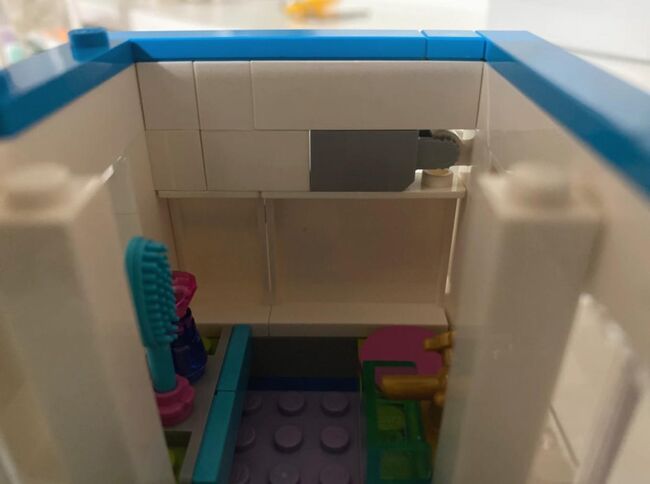 Lego Friends Mia’s Camper Van, Lego 41339, Keira Morgan, Friends, Bridgend , Image 4