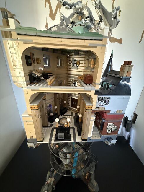 The LEGO Gringotts Wizarding Bank Collector's Edition and Diagon Alley, Lego, Joe, Harry Potter, Hornchurch , Image 3