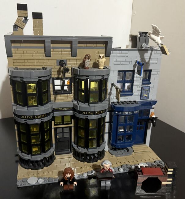 The LEGO Gringotts Wizarding Bank Collector's Edition and Diagon Alley, Lego, Joe, Harry Potter, Hornchurch , Image 12