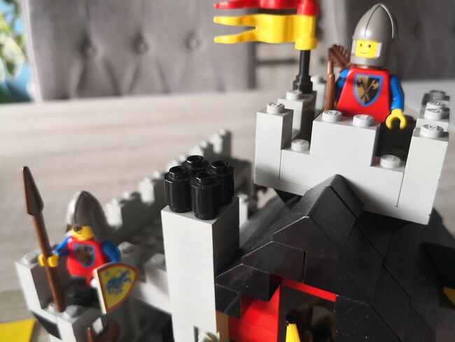 Lego guarded in set, Lego 10000, Michael, Castle, Pittem, Abbildung 2