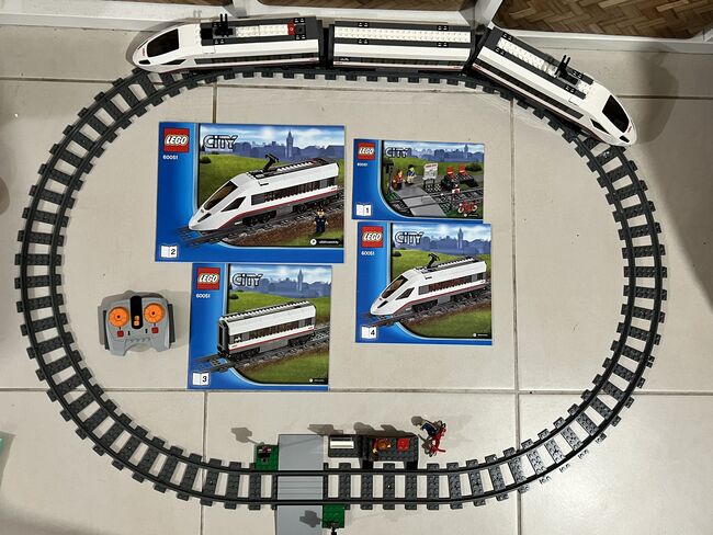 Lego High-Speed Passenger Train, Lego 60051, Aaron, City, The Ponds, Abbildung 2