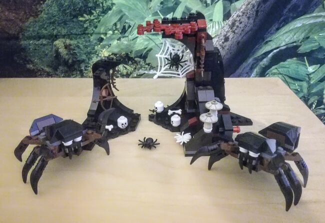 Lego The Hobbit Escape from Mirkwood Spiders set 79001, Lego 79001, Richard , The Hobbit, Rainhill, Image 3