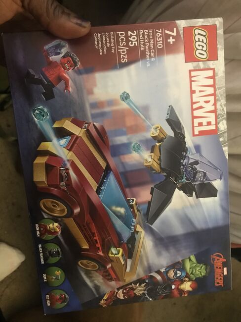 Lego Marvel - Iron Man Car & Black Panther vs.Red hulk, Lego 76310, Tiffany Allisha, Marvel Super Heroes, Surrey
