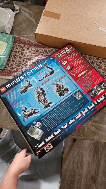 LEGO Mindstorms EV 3 with sealed in plastic parts and 60th anniversary Lego Calendar, Lego, Fred, MINDSTORMS, SINGAPORE, Abbildung 2