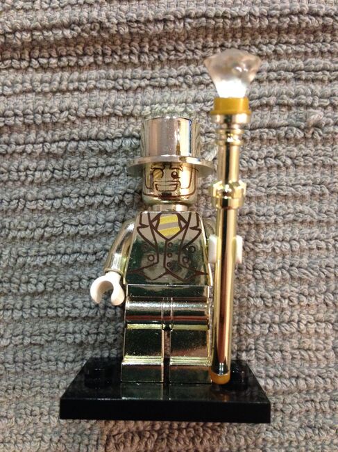 LEGO Minifigure - Series 10 - AUTHENTIC Mr. Gold in Great Condition - 1 of 5000 IN THE WORLD, Lego 71001-19, Evan Mugford, Minifigures, Vancouver, Image 2