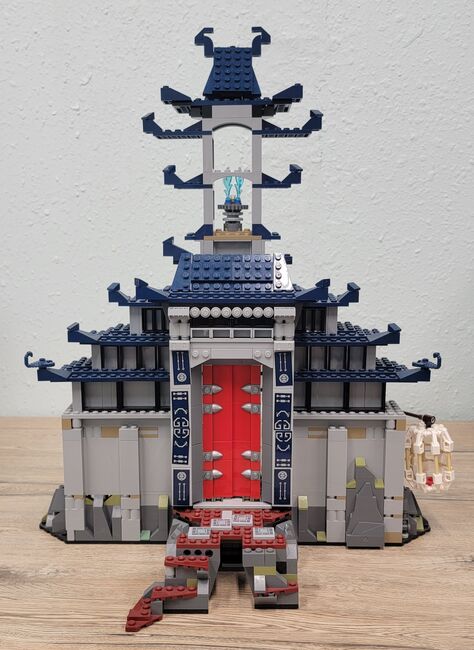 Lego Ninjago Temple of the Ultimate Weapon Set, Lego 70617, Ashley, NINJAGO, Minot