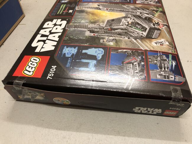 Lego Star Wars 75104 Kylo Ren's Command Shuttle *MISB, Lego 75104, Rogier Hustinx, Star Wars, Zürich, Image 4