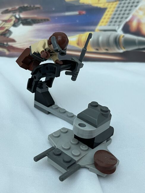 LEGO Star Wars 7660 – Naboo N-1 Starfighter (2007), Lego 7660, Giel, Star Wars, Panningen, Image 5