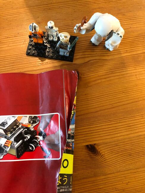 LEGO Star Wars: Hoth Wampa Cave - Figuren und Bauanleitung, Lego 8089, Doro K., Star Wars, Sindelfingen, Image 2